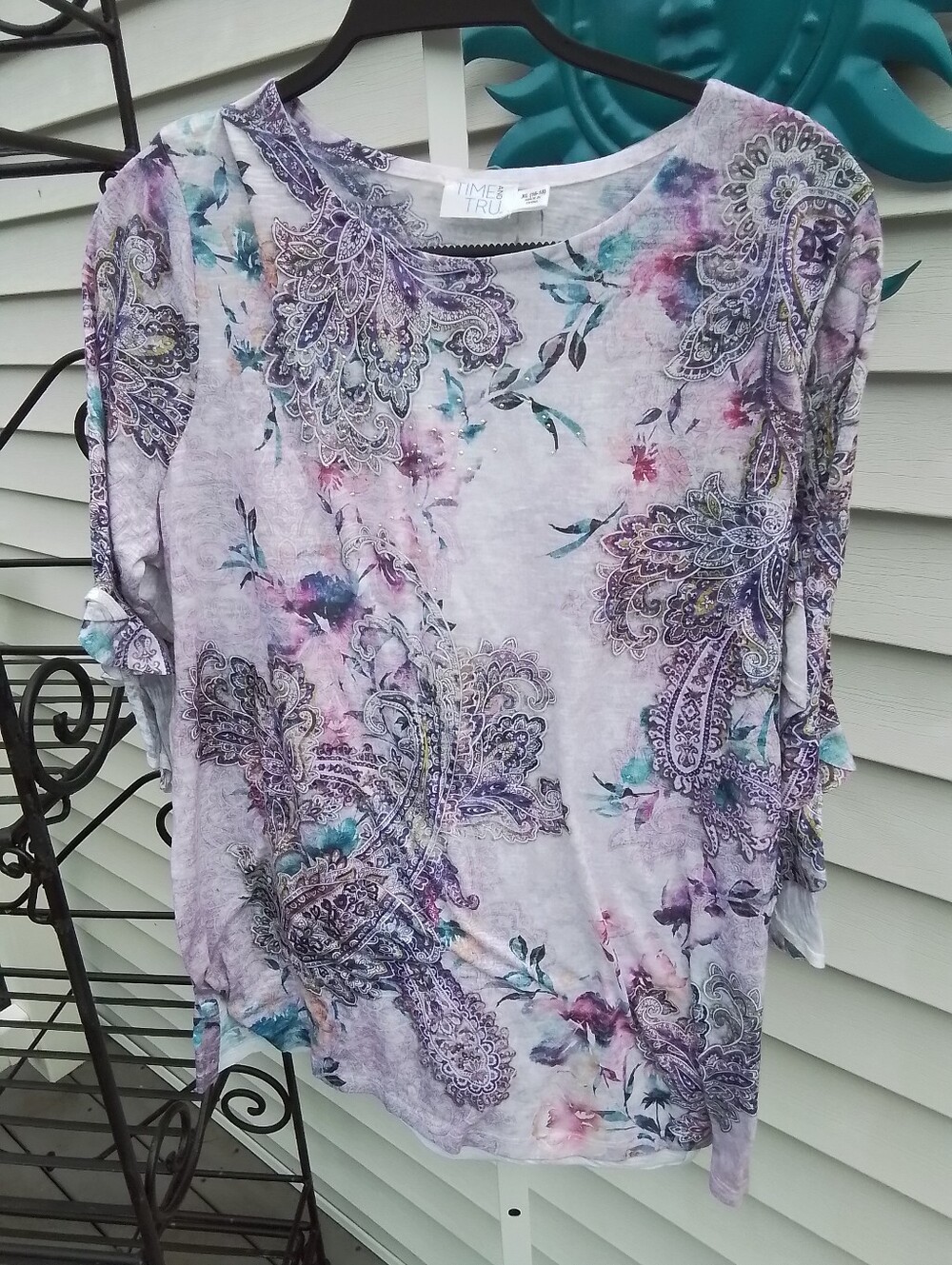 Time and Tru Purple Paisley Floral 3/4 Sleeve Top